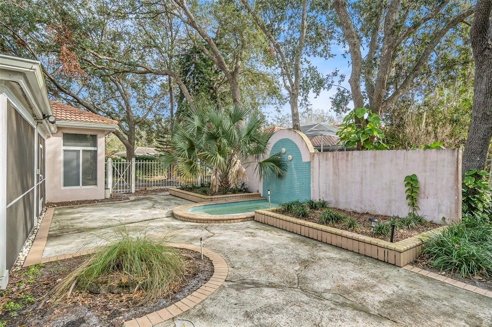 8703 CYPRESS MILL CT, TAMPA, FL, 33647