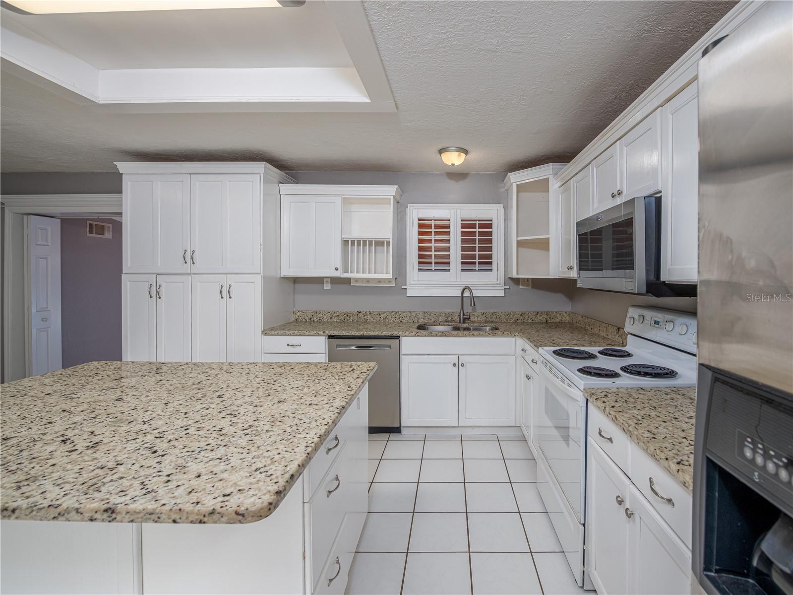 34027 SAINT JOE RD, DADE CITY, FL, 33525