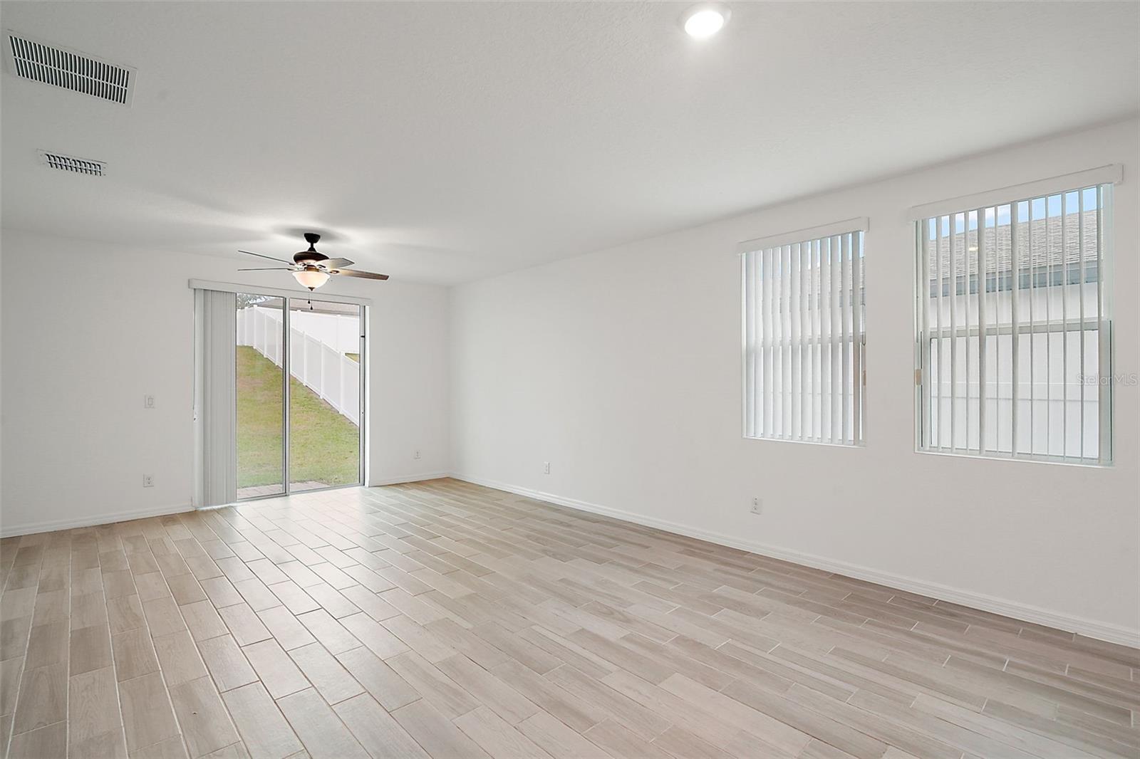 29360 CASPIAN ST, LEESBURG, FL, 34748