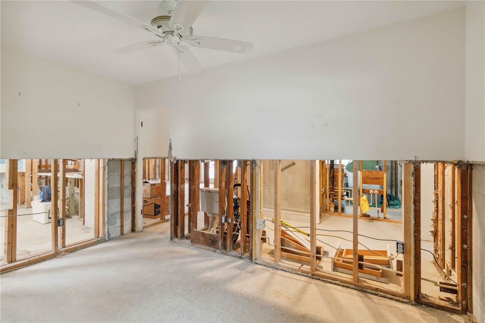 128 51ST ST #A, HOLMES BEACH, FL, 34217