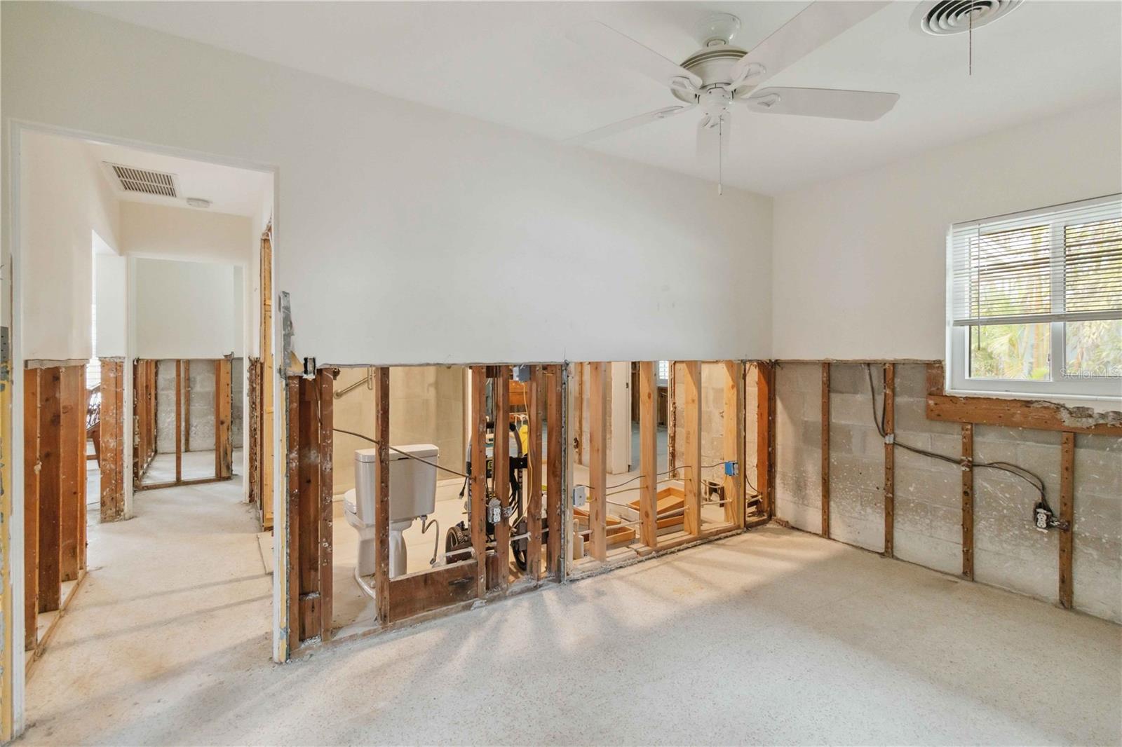 128 51ST ST #A, HOLMES BEACH, FL, 34217