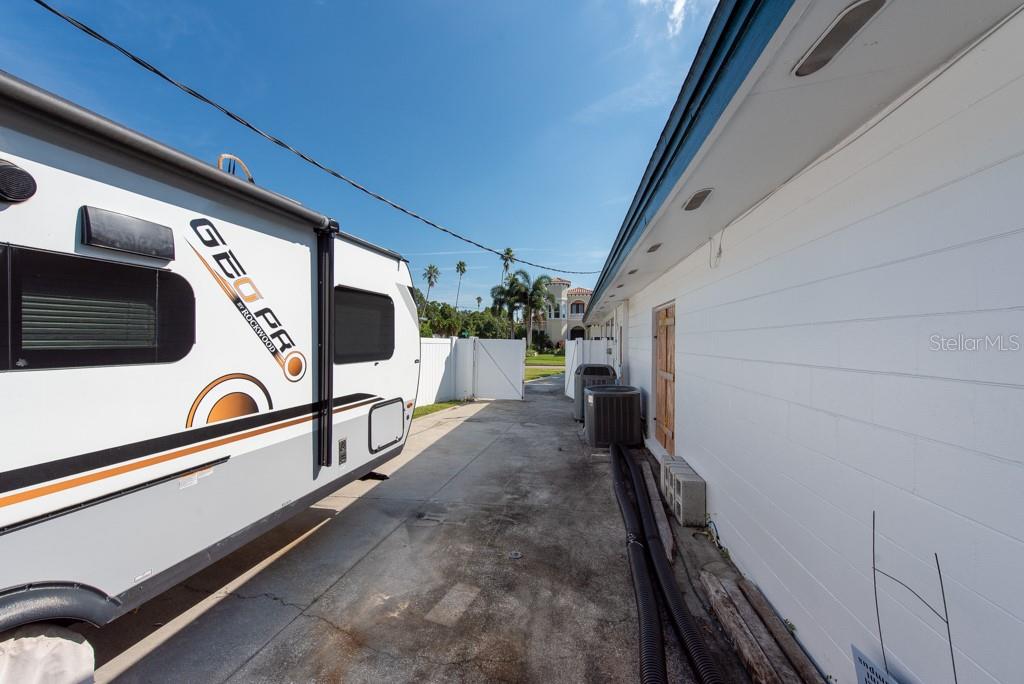 604 DANUBE AVE, TAMPA, FL, 33606