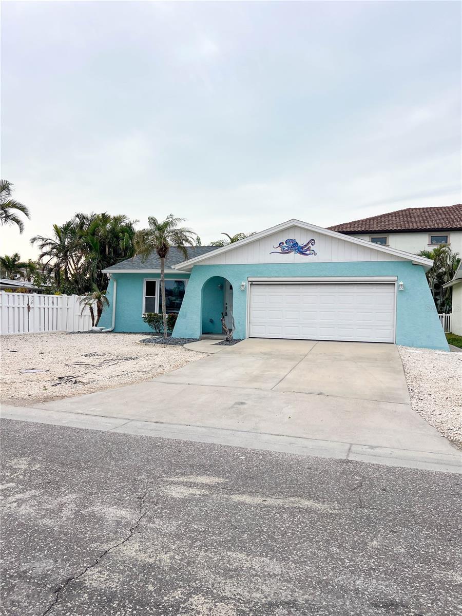 17594 1ST ST E, REDINGTON SHORES, FL, 33708