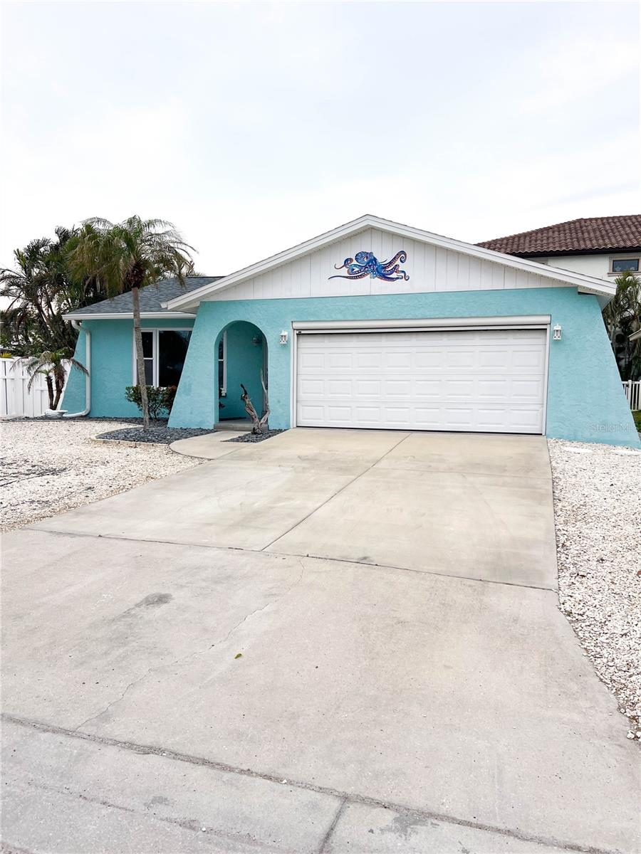 17594 1ST ST E, REDINGTON SHORES, FL, 33708