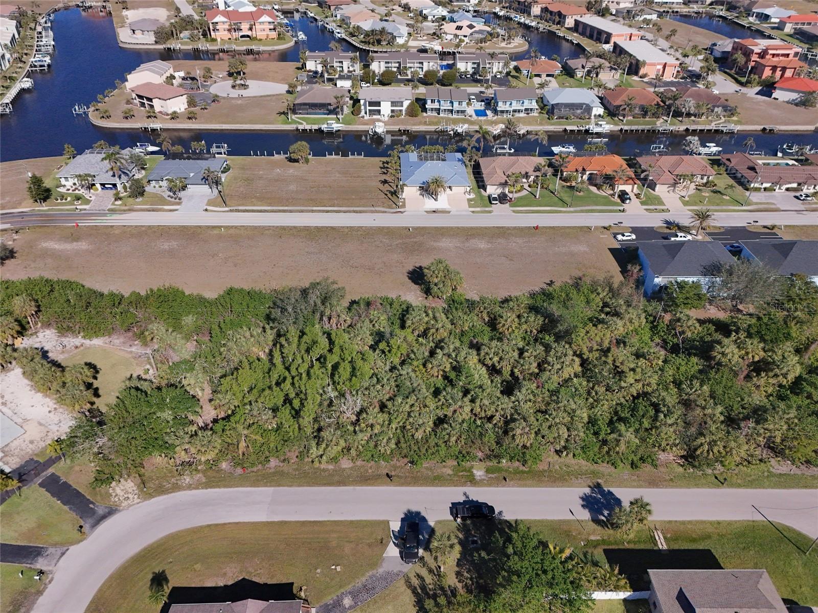 1122 MARLIN DR, PUNTA GORDA, FL, 33950