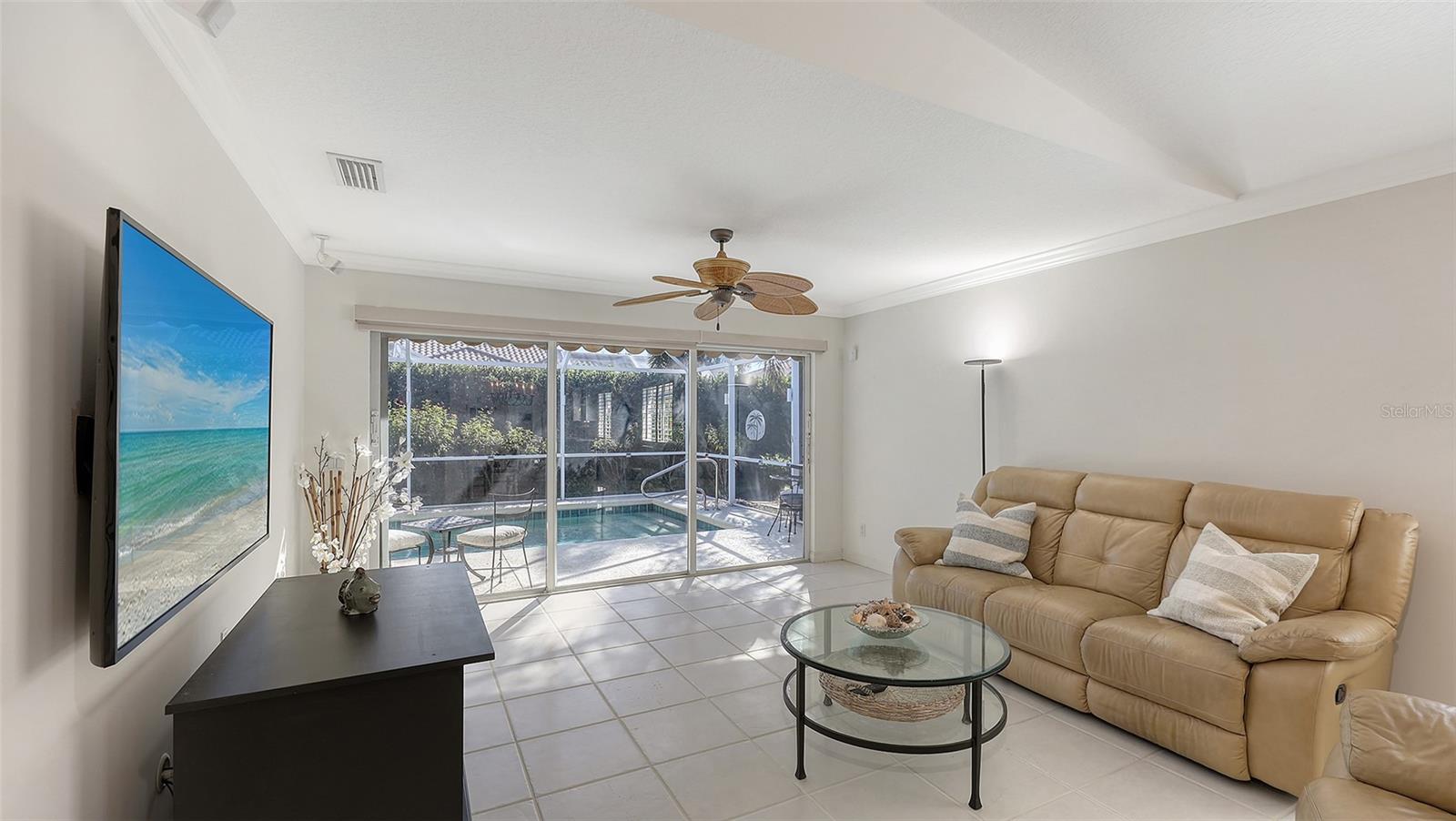 A4635837 Property Photo