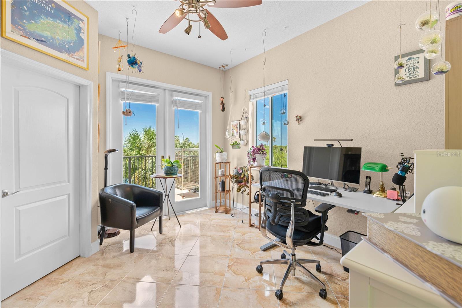 TB8338623 Property Photo