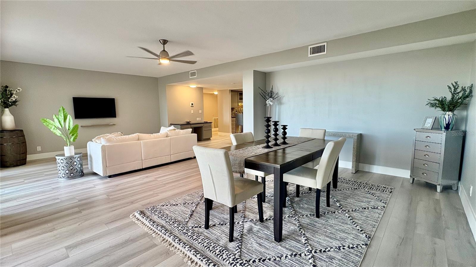 1501 GULF BLVD #104, CLEARWATER BEACH, FL, 33767