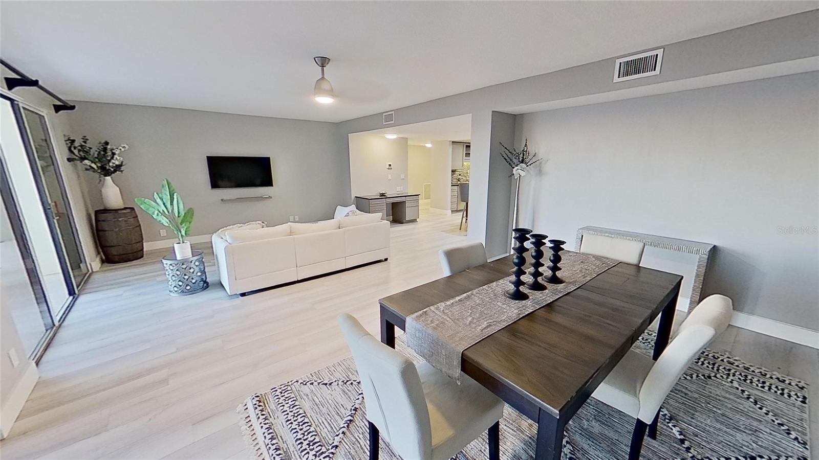 1501 GULF BLVD #104, CLEARWATER BEACH, FL, 33767