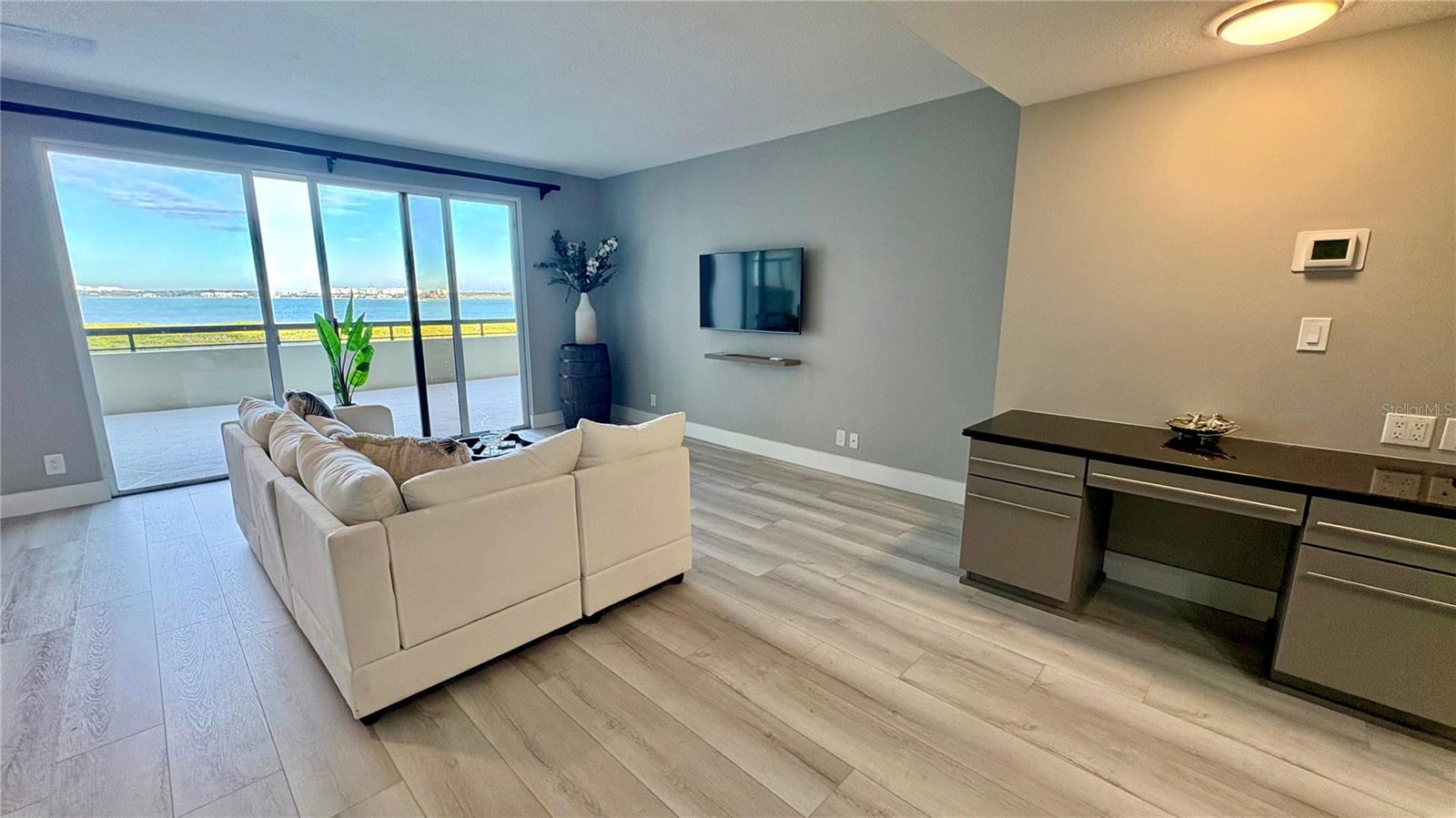 1501 GULF BLVD #104, CLEARWATER BEACH, FL, 33767