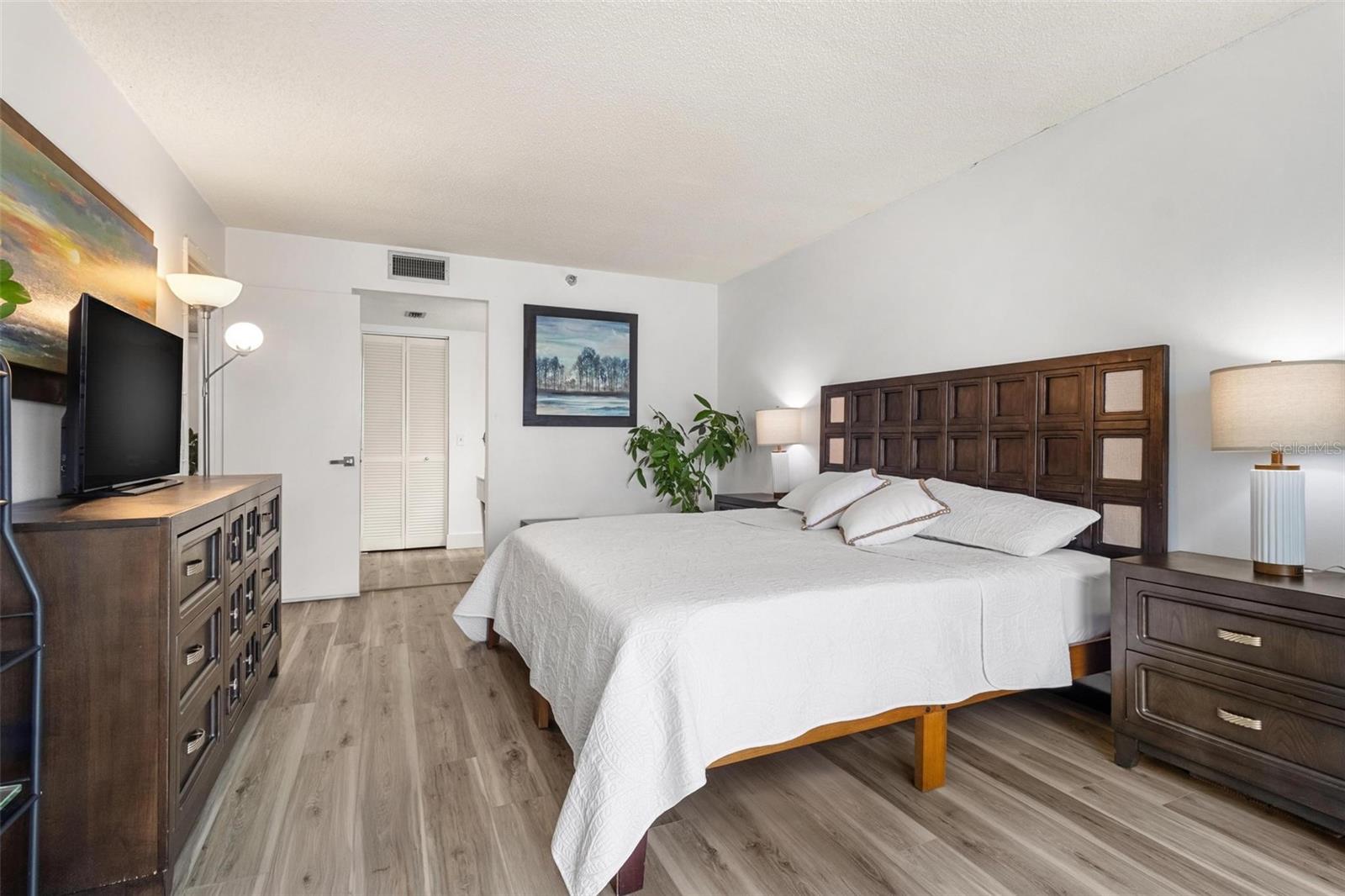 6265 SUN BLVD #1201, ST PETERSBURG, FL, 33715