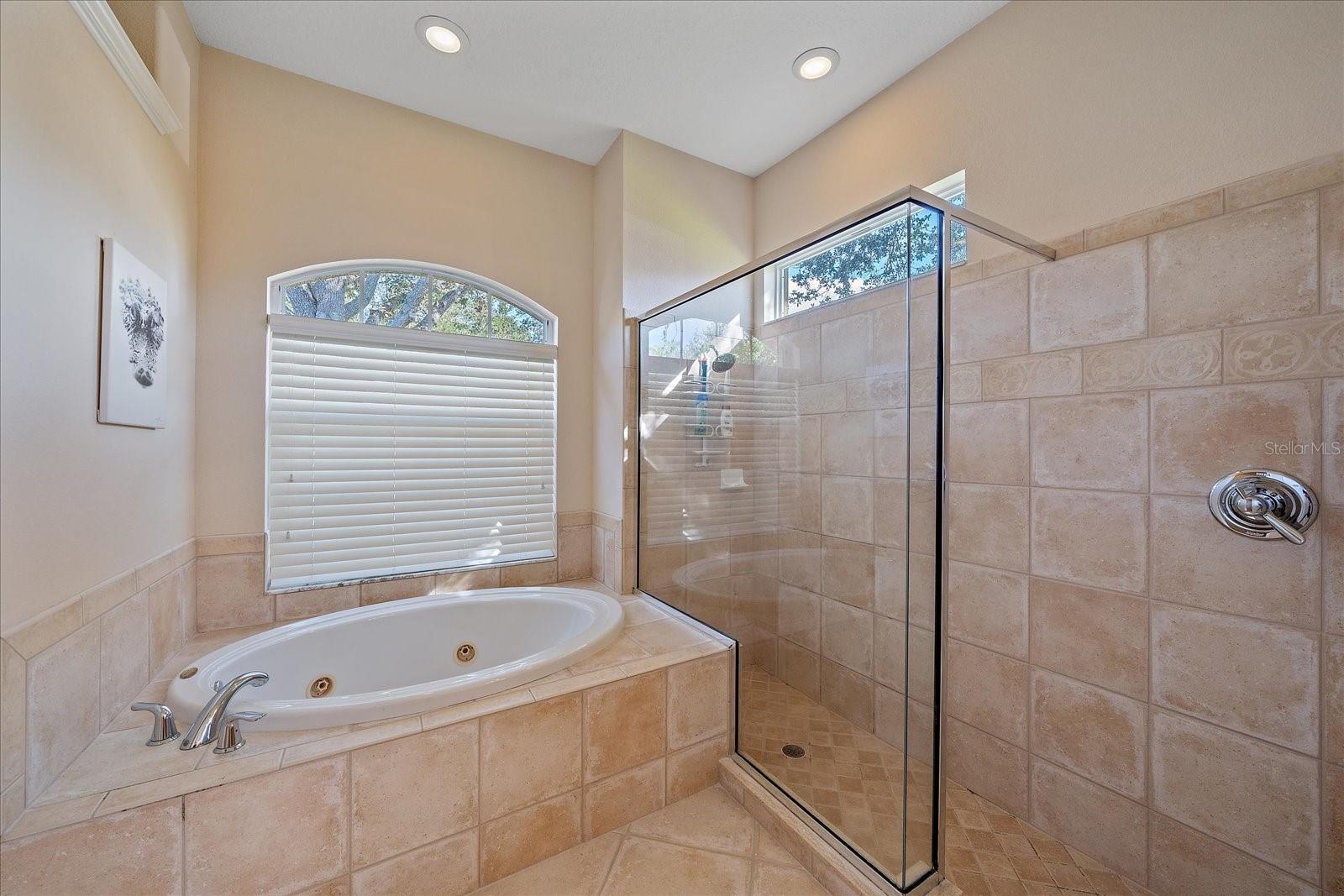 5655 EASTWIND DR, SARASOTA, FL, 34233
