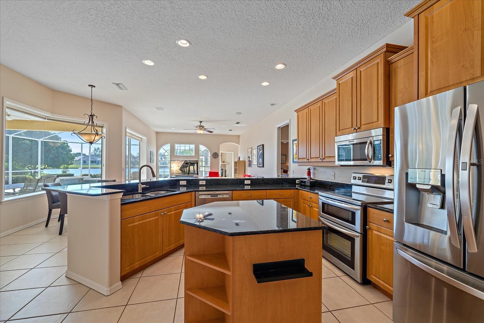 5655 EASTWIND DR, SARASOTA, FL, 34233