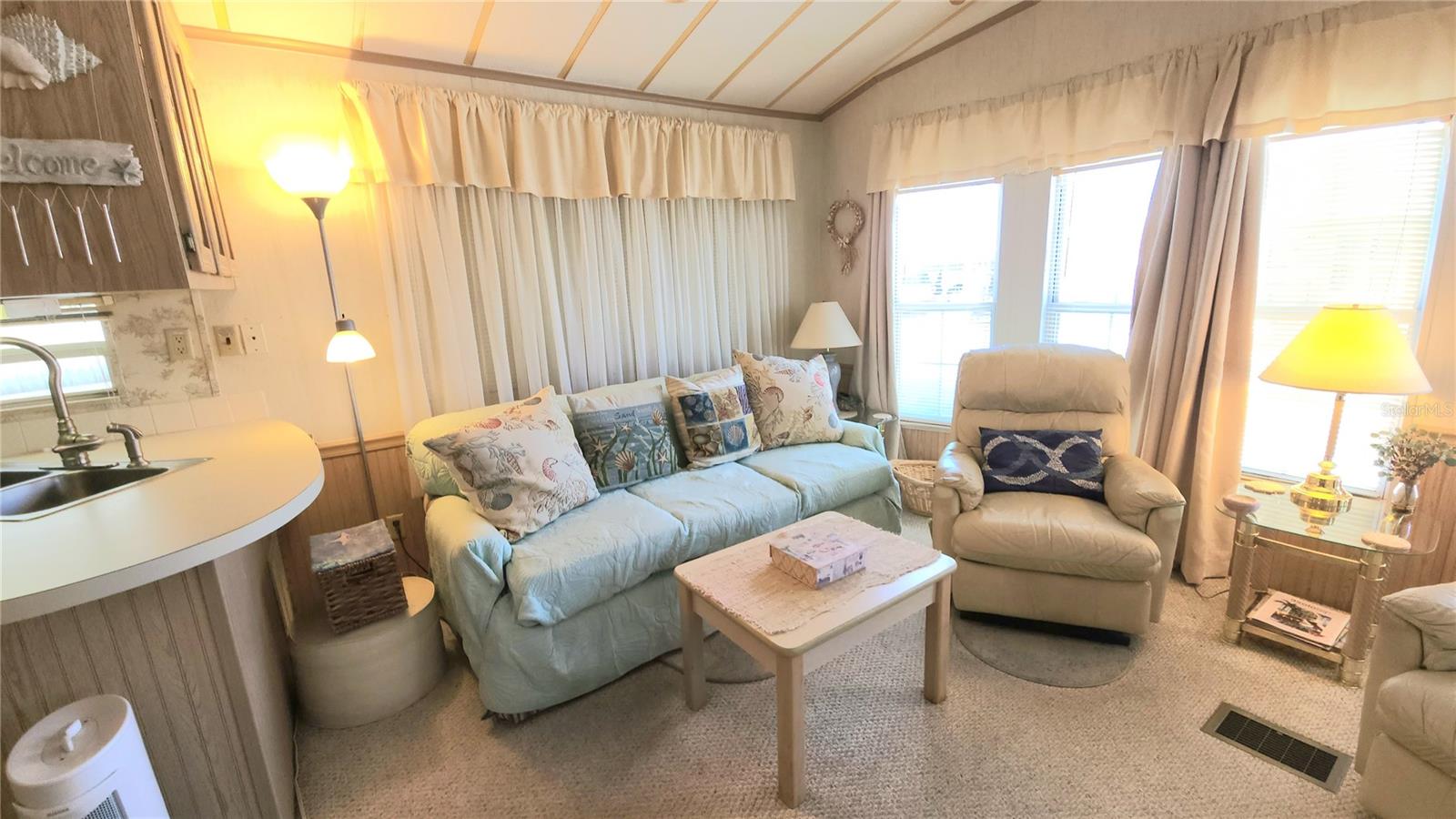 A4635845 Property Photo