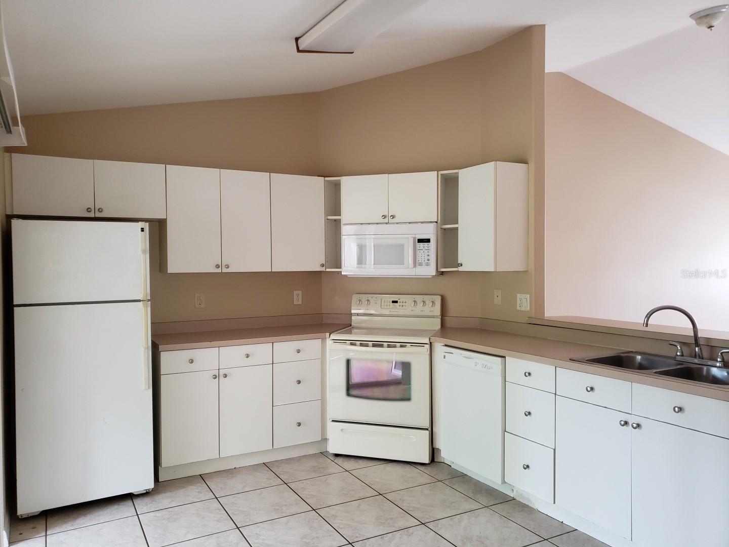 23 PINE HILL LN #A, PALM COAST, FL, 32164