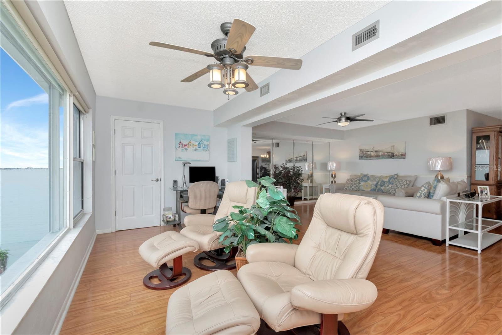5900 SHORE BLVD S #409, GULFPORT, FL, 33707
