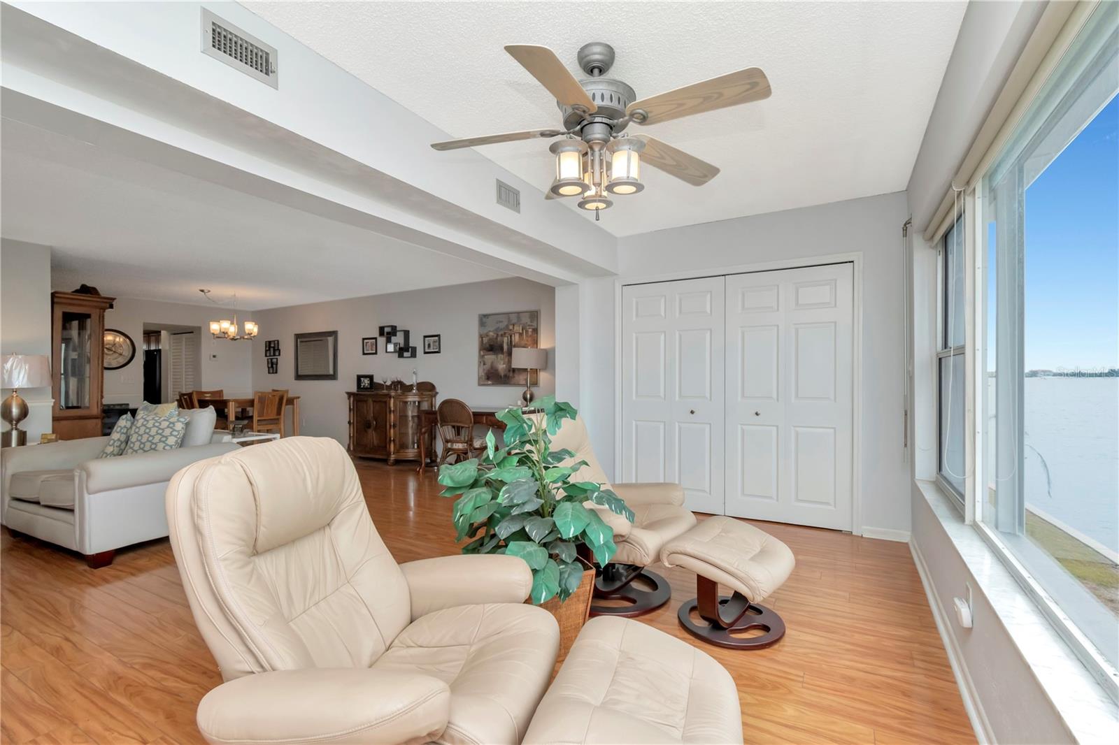 5900 SHORE BLVD S #409, GULFPORT, FL, 33707
