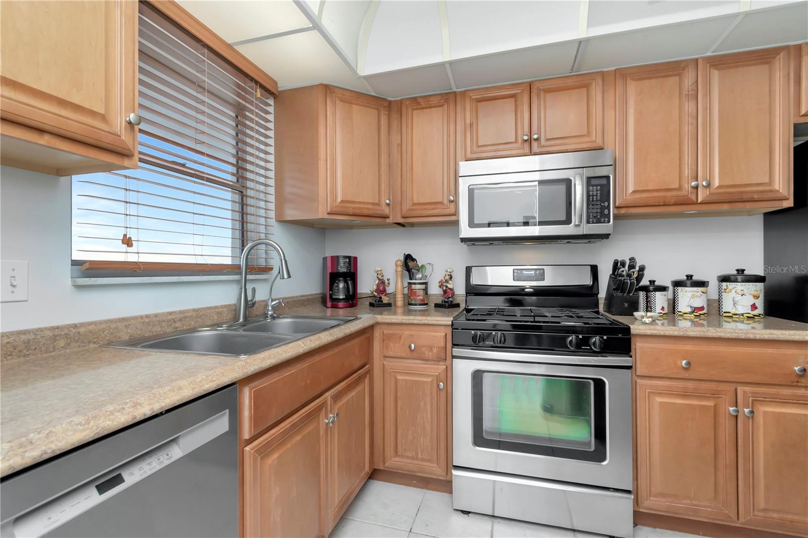 5900 SHORE BLVD S #409, GULFPORT, FL, 33707