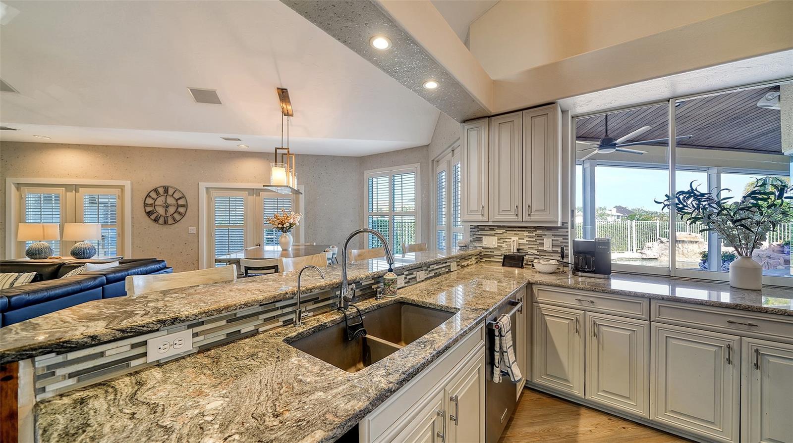 4201 PALACIO DR, SARASOTA, FL, 34238