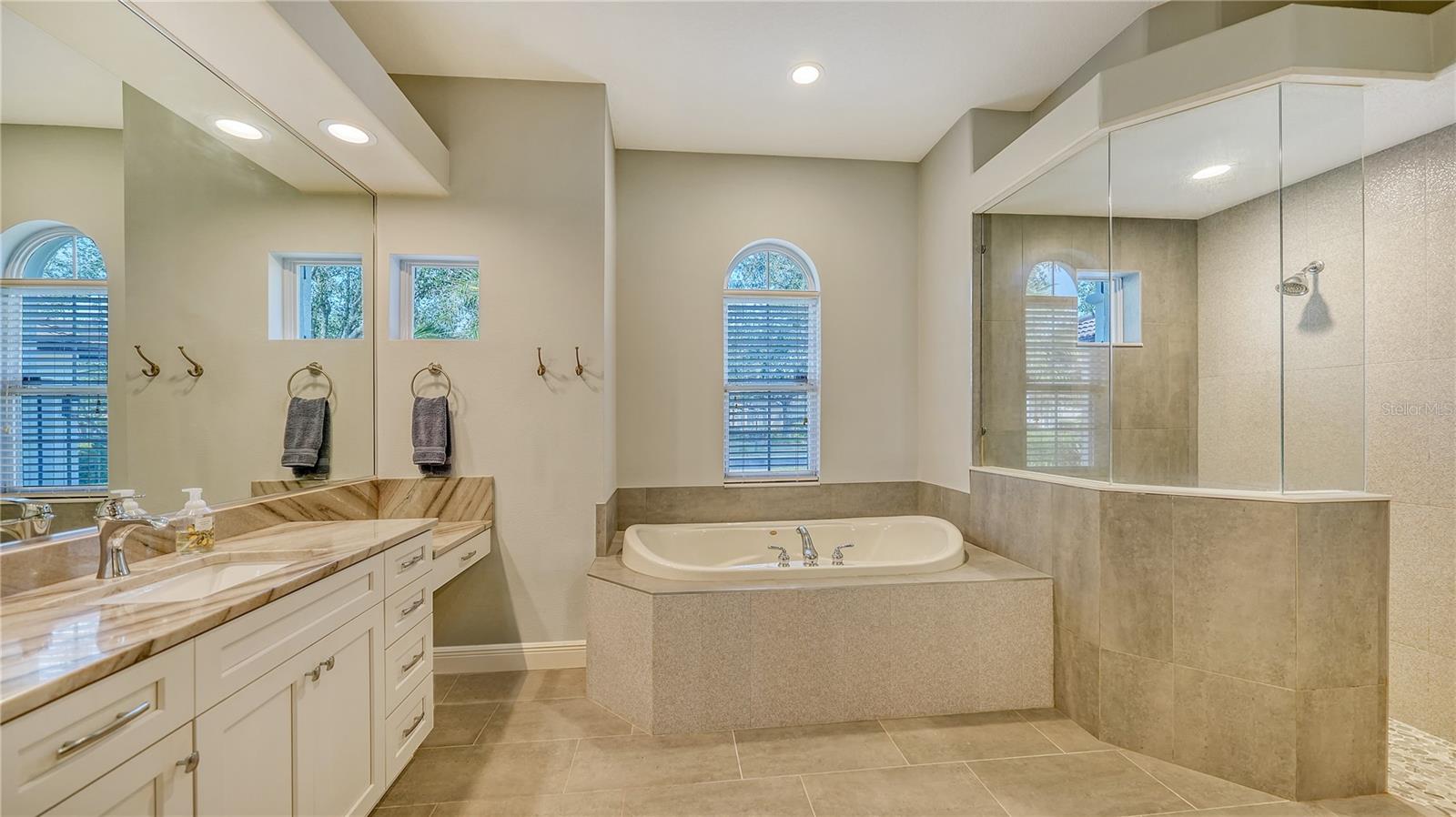 8994 WILDLIFE LOOP, SARASOTA, FL, 34238