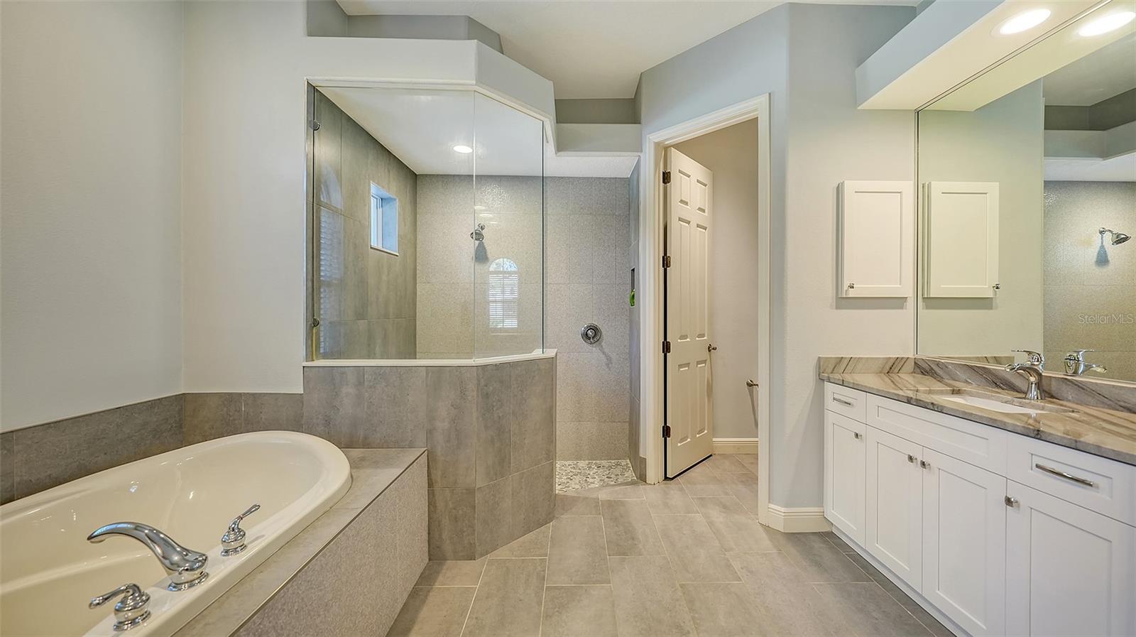 8994 WILDLIFE LOOP, SARASOTA, FL, 34238