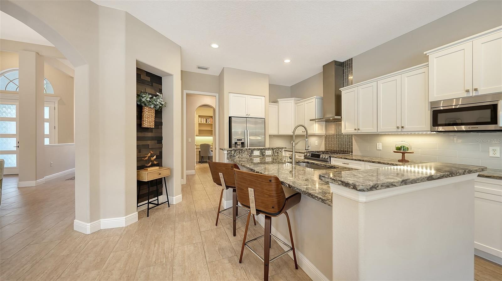 8994 WILDLIFE LOOP, SARASOTA, FL, 34238