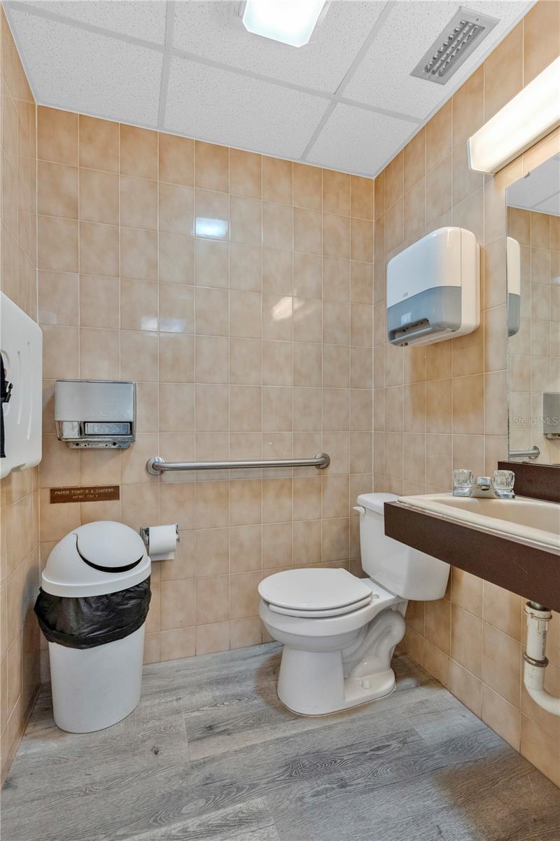 5110 CURRY FORD RD #102, ORLANDO, FL, 32812