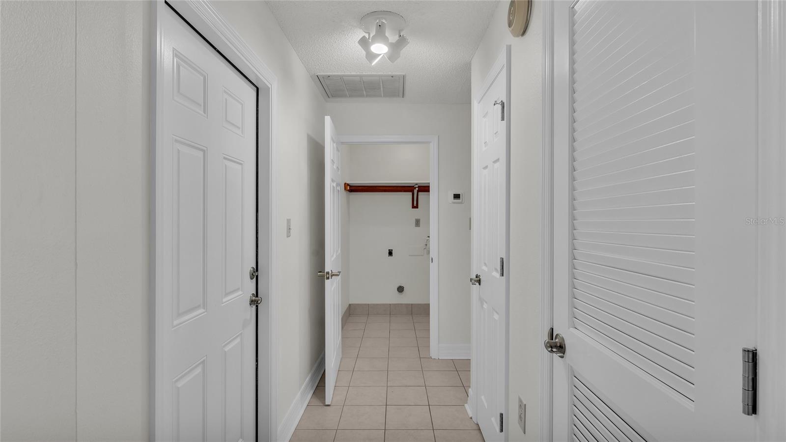 3107 VALLEY HIGH DR, LAKELAND, FL, 33813