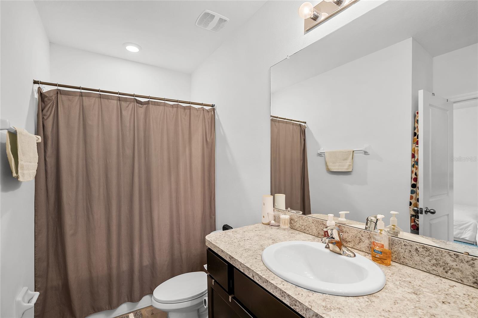 3830 VIGNOBLE LN, BRANDON, FL, 33511