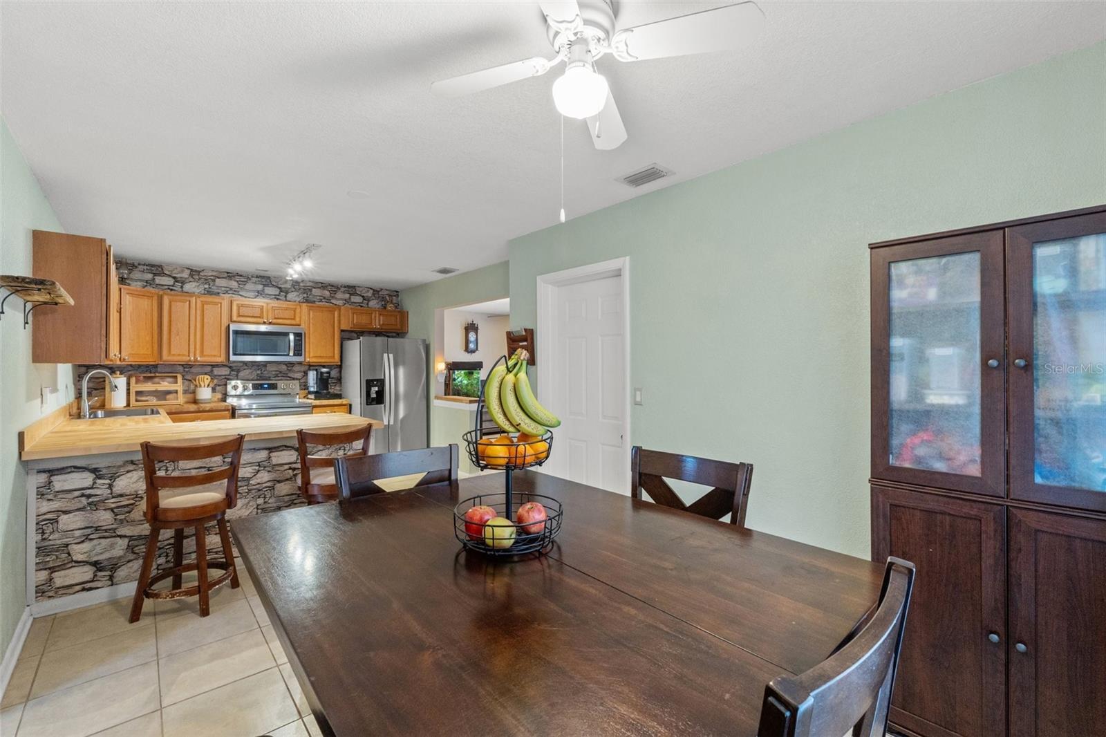 2846 STATE ROAD 590, CLEARWATER, FL, 33759