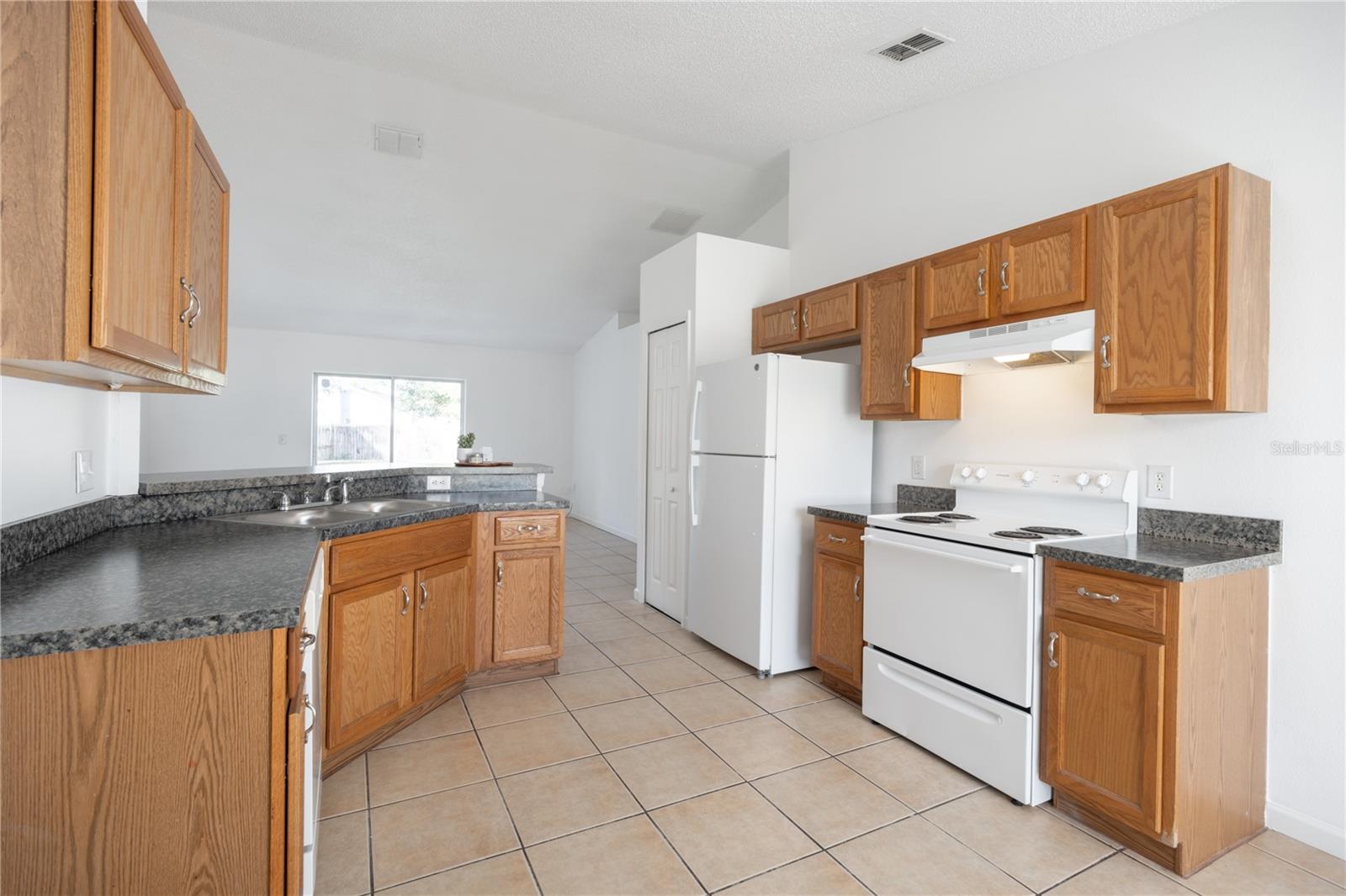 1613 LANSFIELD AVE, DELTONA, FL, 32738