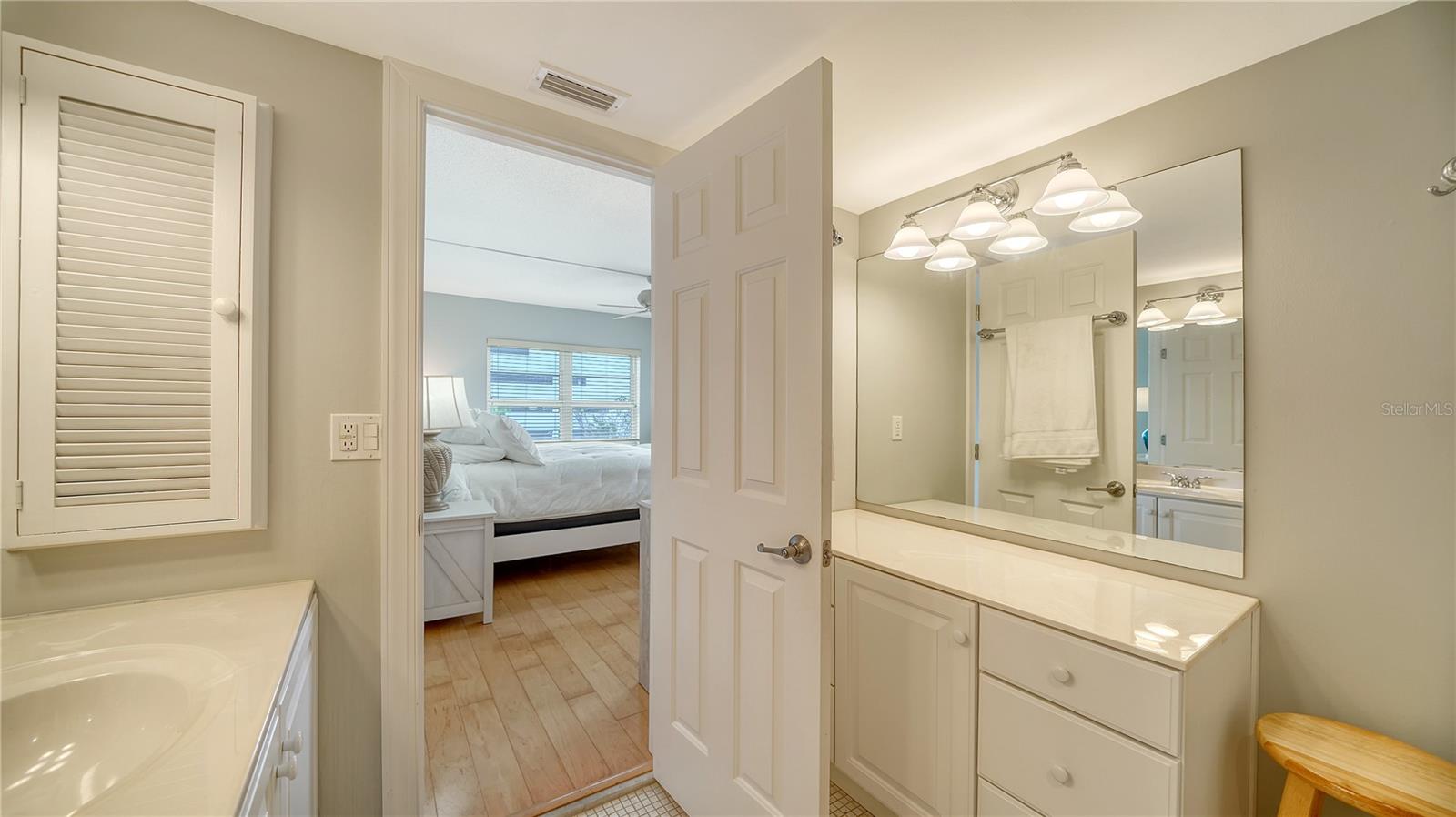 800 BENJAMIN FRANKLIN DR #602, SARASOTA, FL, 34236