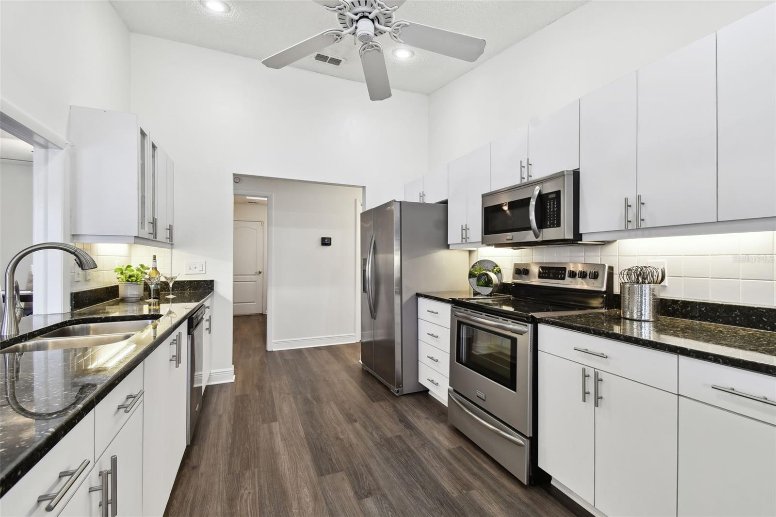 2668 JARVIS CIR, PALM HARBOR, FL, 34683