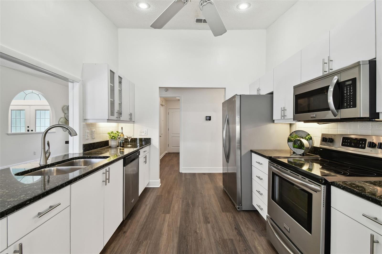 2668 JARVIS CIR, PALM HARBOR, FL, 34683