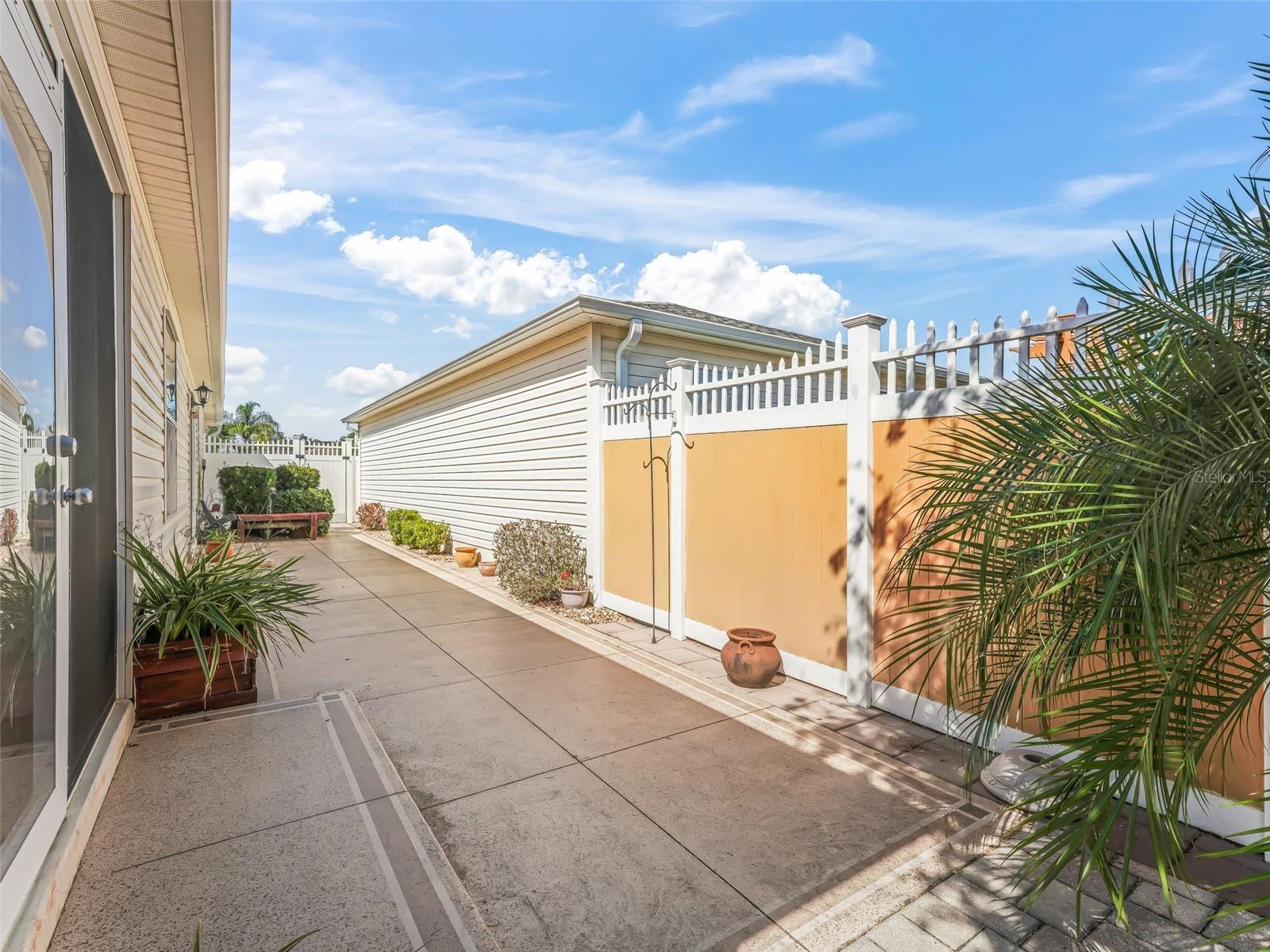 17163 SE 76TH BOXBURY CT, THE VILLAGES, FL, 32162