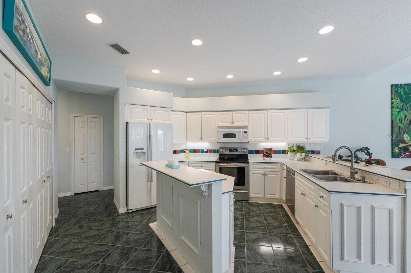 4452 MCINTOSH LAKE AVE, SARASOTA, FL, 34233