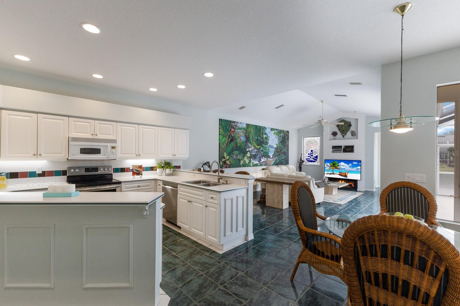 4452 MCINTOSH LAKE AVE, SARASOTA, FL, 34233