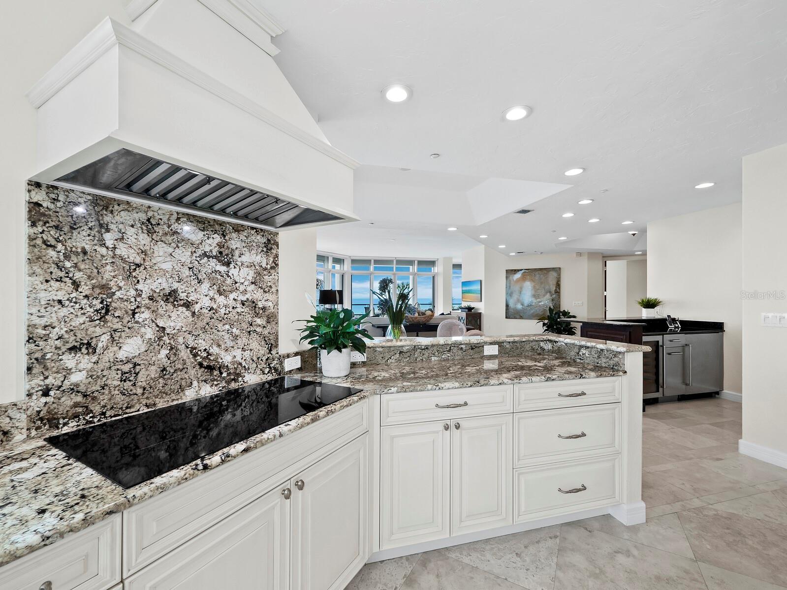 675 LONGBOAT CLUB RD #22A, LONGBOAT KEY, FL, 34228