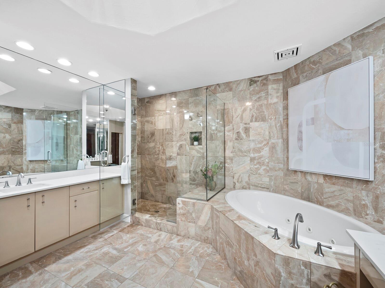 675 LONGBOAT CLUB RD #22A, LONGBOAT KEY, FL, 34228