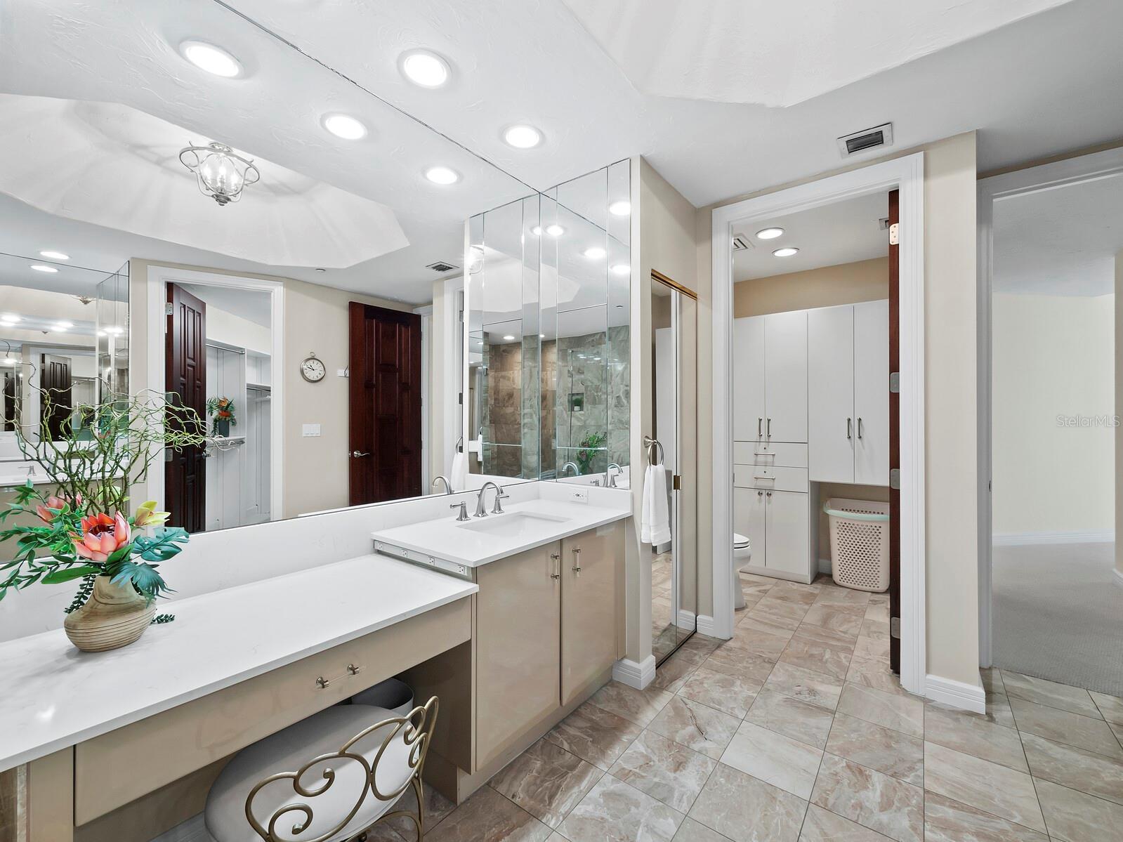 675 LONGBOAT CLUB RD #22A, LONGBOAT KEY, FL, 34228