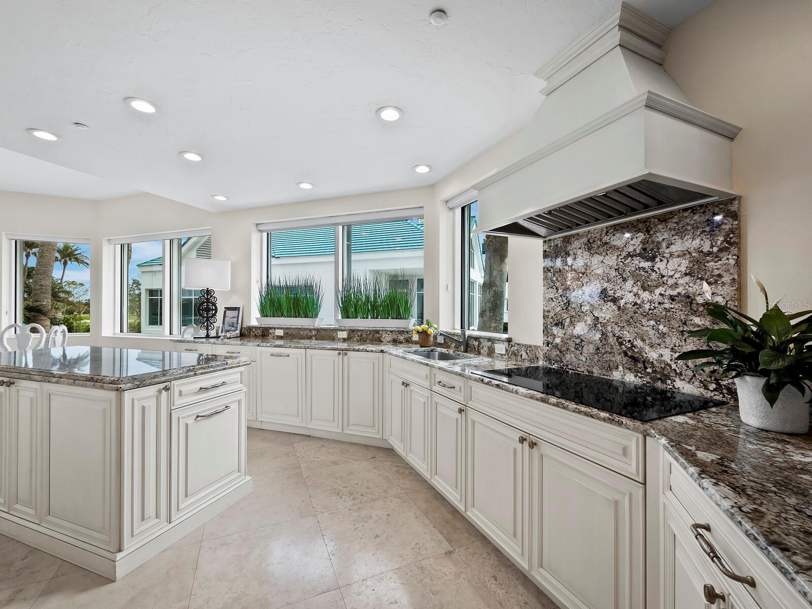 675 LONGBOAT CLUB RD #22A, LONGBOAT KEY, FL, 34228