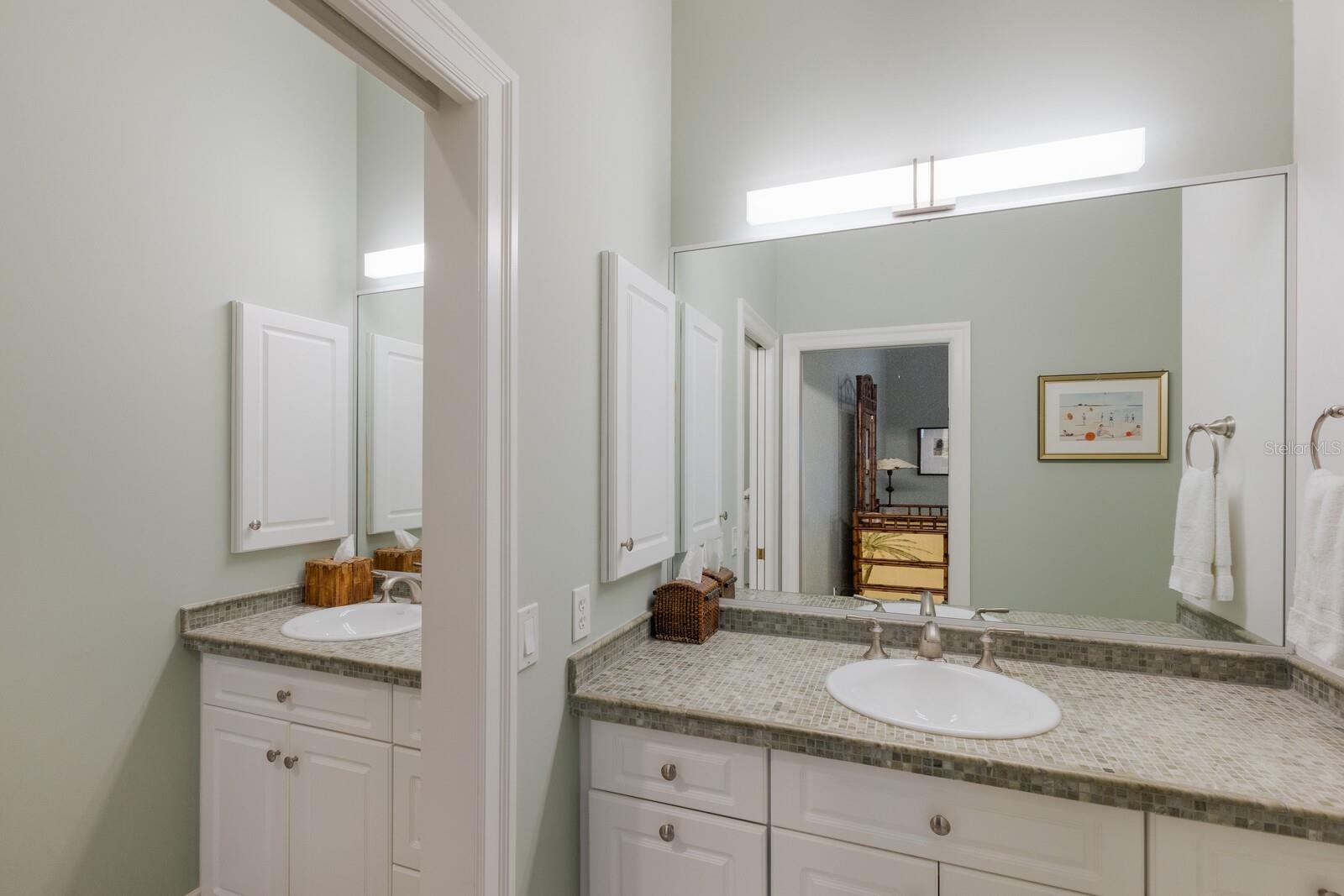 D6140036 Property Photo