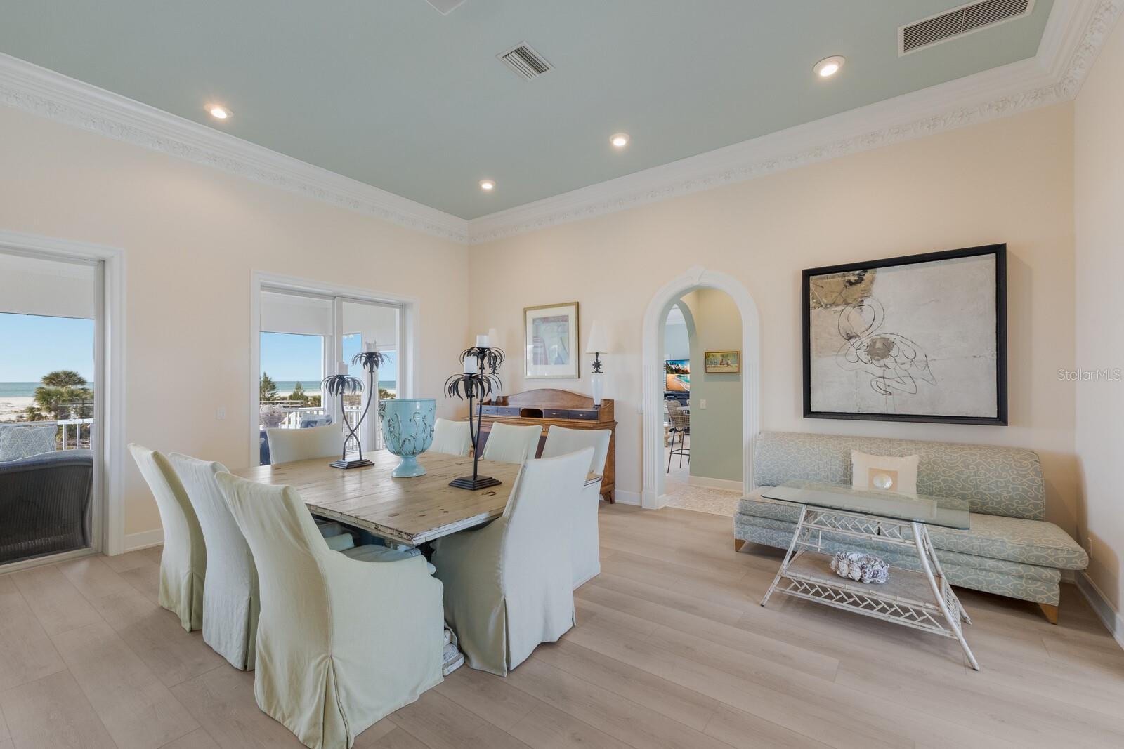 D6140036 Property Photo