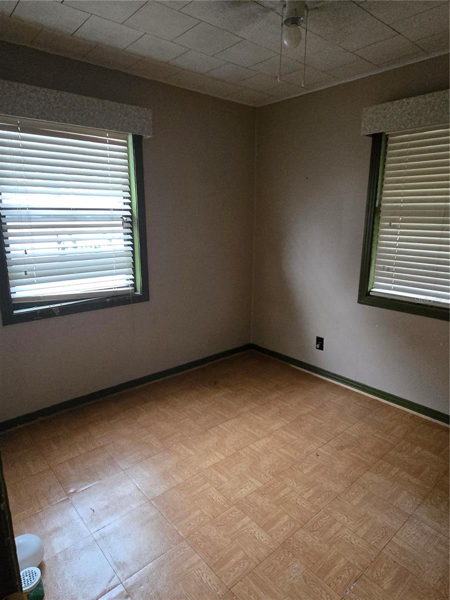 5902 18TH ST, ZEPHYRHILLS, FL, 33542