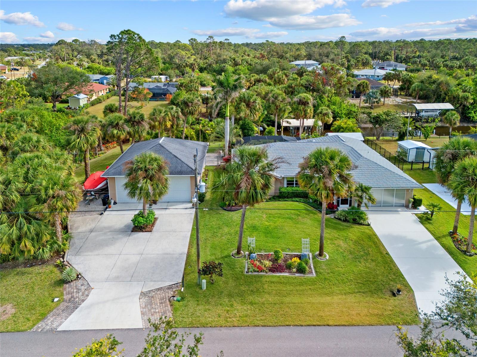 472 EPPINGER DR, PORT CHARLOTTE, FL, 33953