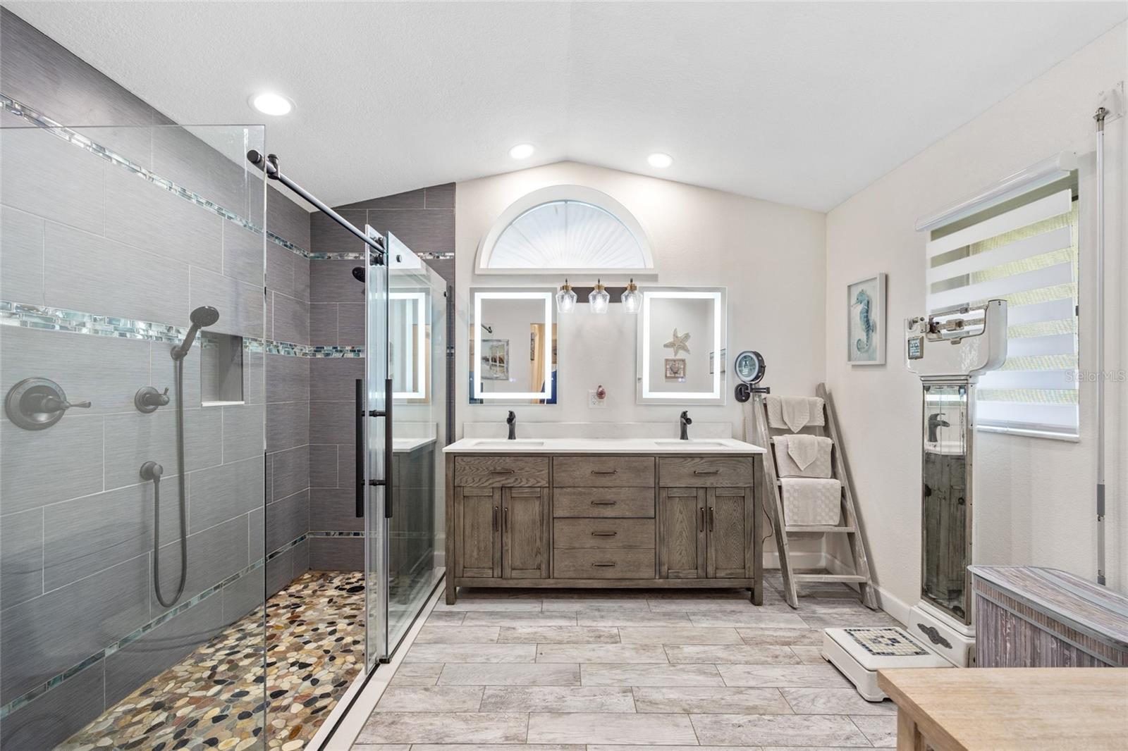 472 EPPINGER DR, PORT CHARLOTTE, FL, 33953