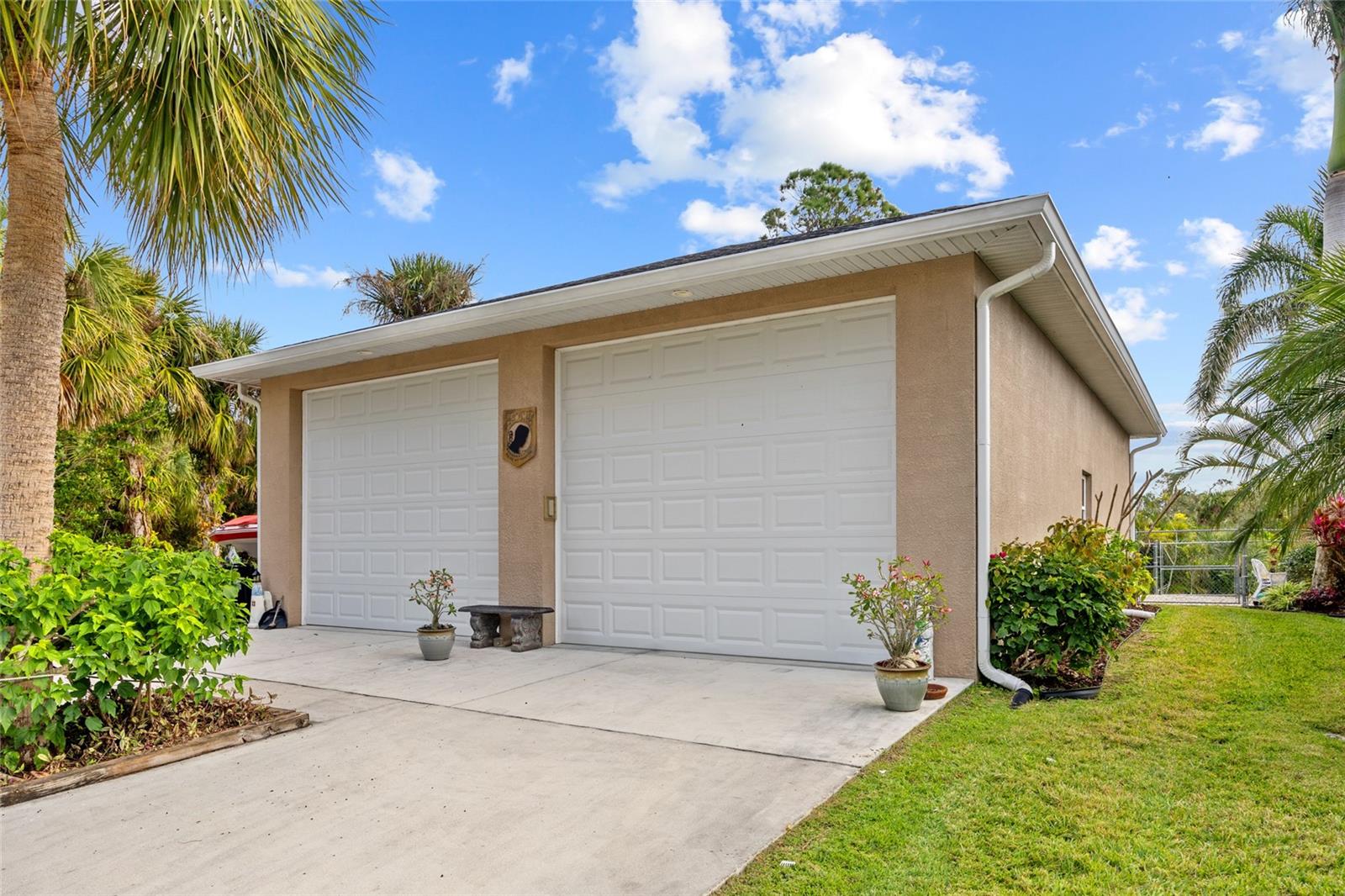 472 EPPINGER DR, PORT CHARLOTTE, FL, 33953