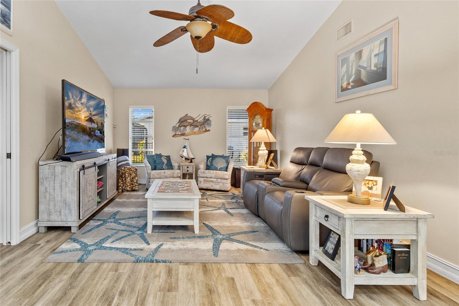 472 EPPINGER DR, PORT CHARLOTTE, FL, 33953