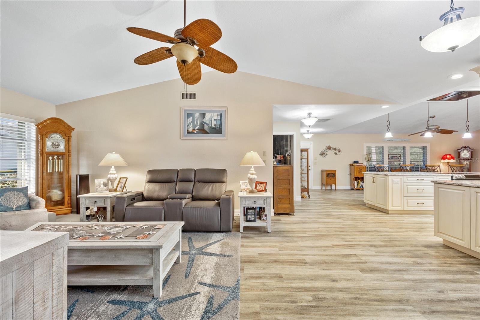 472 EPPINGER DR, PORT CHARLOTTE, FL, 33953