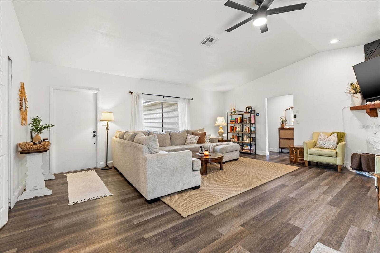 11468 102ND CT, SEMINOLE, FL, 33778